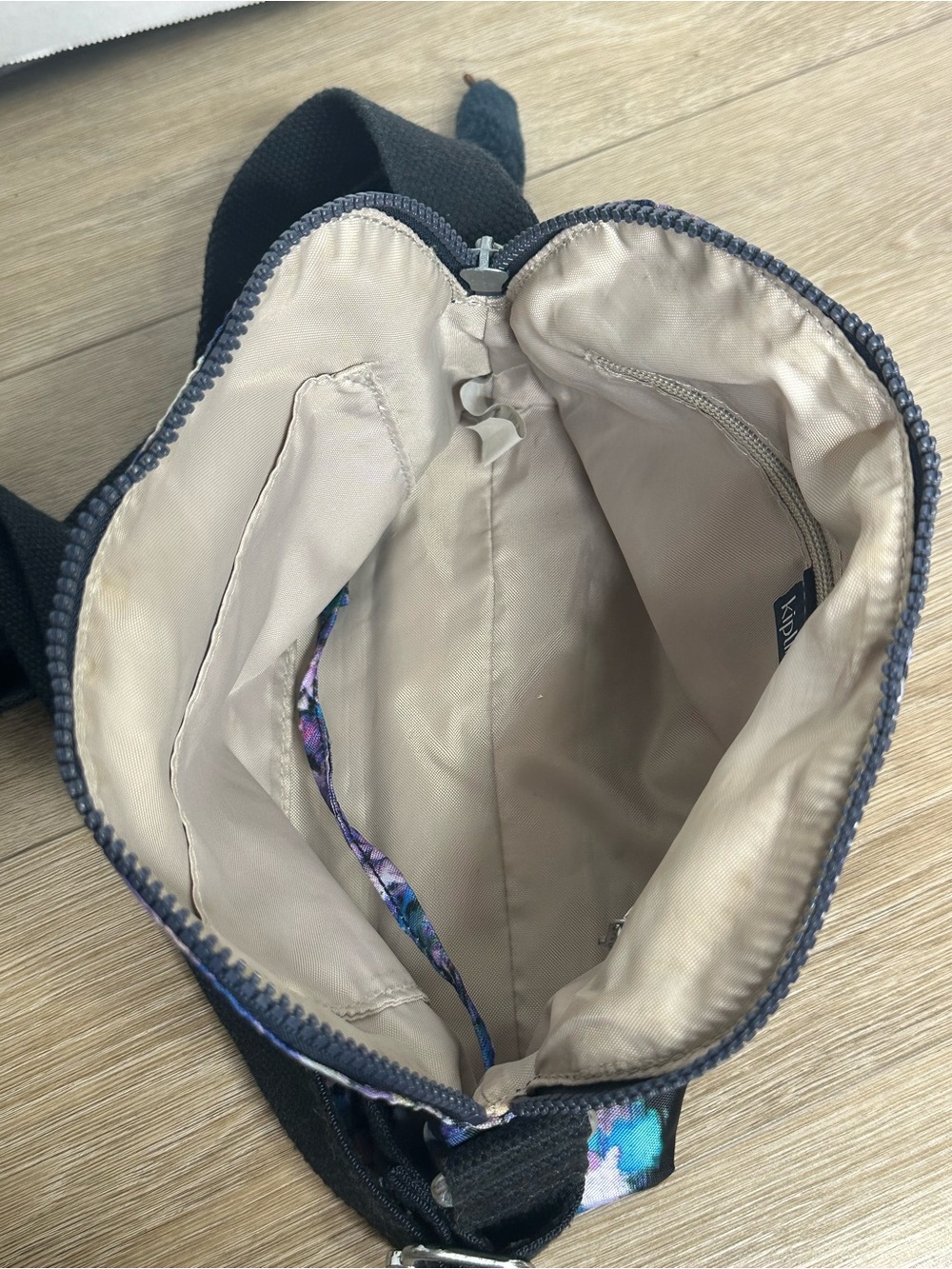 Kipling Multicolor Floral Crossbody Bag in Purple, Blue and Black EUC - Picture 7 of 9
